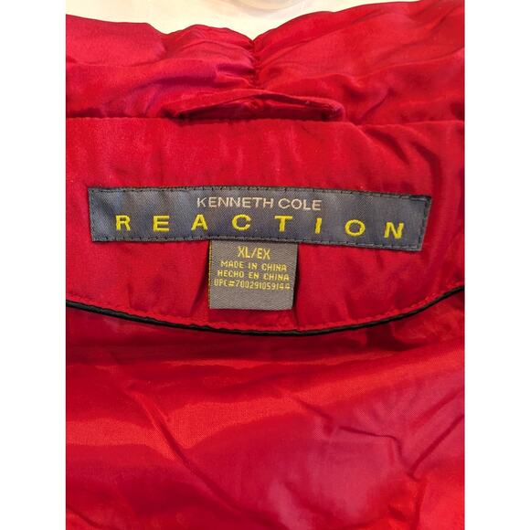 Kenneth Cole Reaction Red Puffer Vest XL Down Feather Fill Quilted Warm - Picture 3 of 7